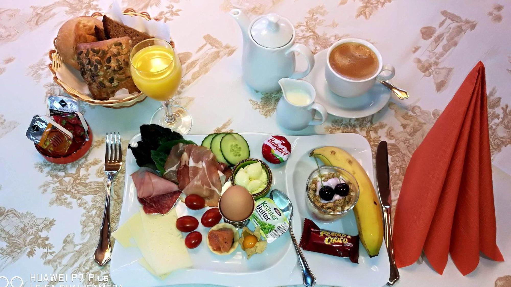 Hotel Rebstock Baden-Baden Bagian luar foto