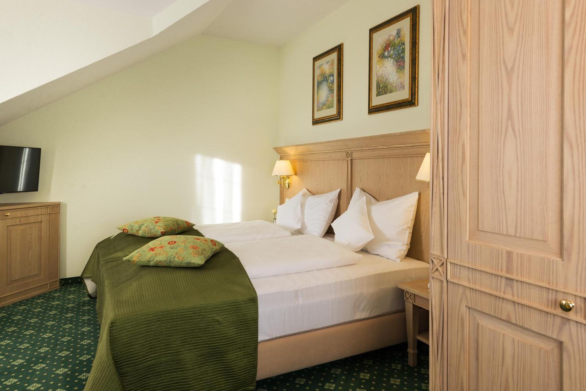 Hotel Rebstock Baden-Baden Ruang foto